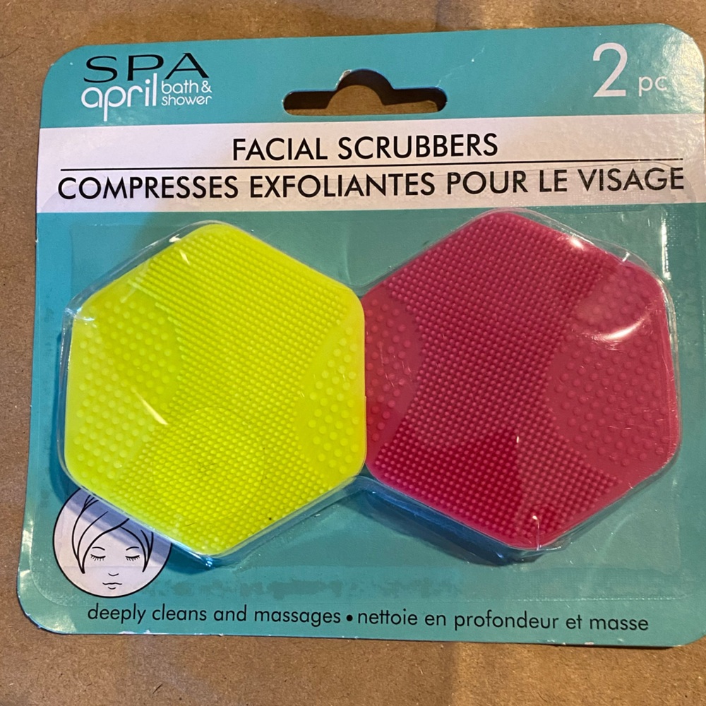 Spa April Bath & Shower Facial Scrubbers